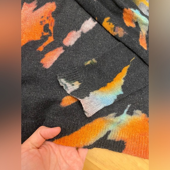 Brodie Cashmere Turtleneck Sweater - Picture 4 of 8